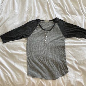 Urban Outfitters 3/4 length t shirt size S